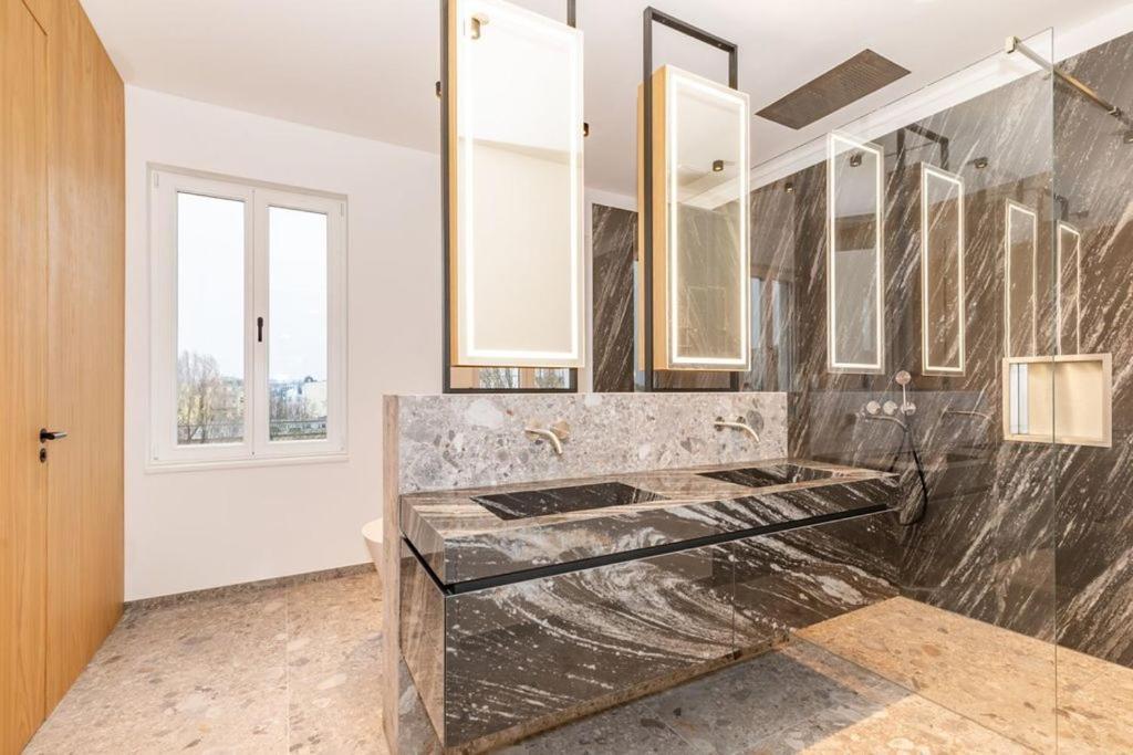 260m2 Penthouse Utopia - Berlin-mitte Appartement